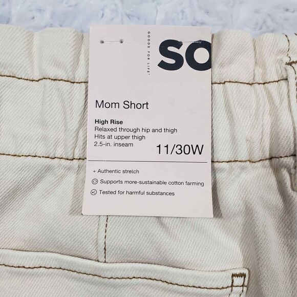 No Waist Gap White High Rise Mom Short 11/30W SO - Picture 3 of 7
